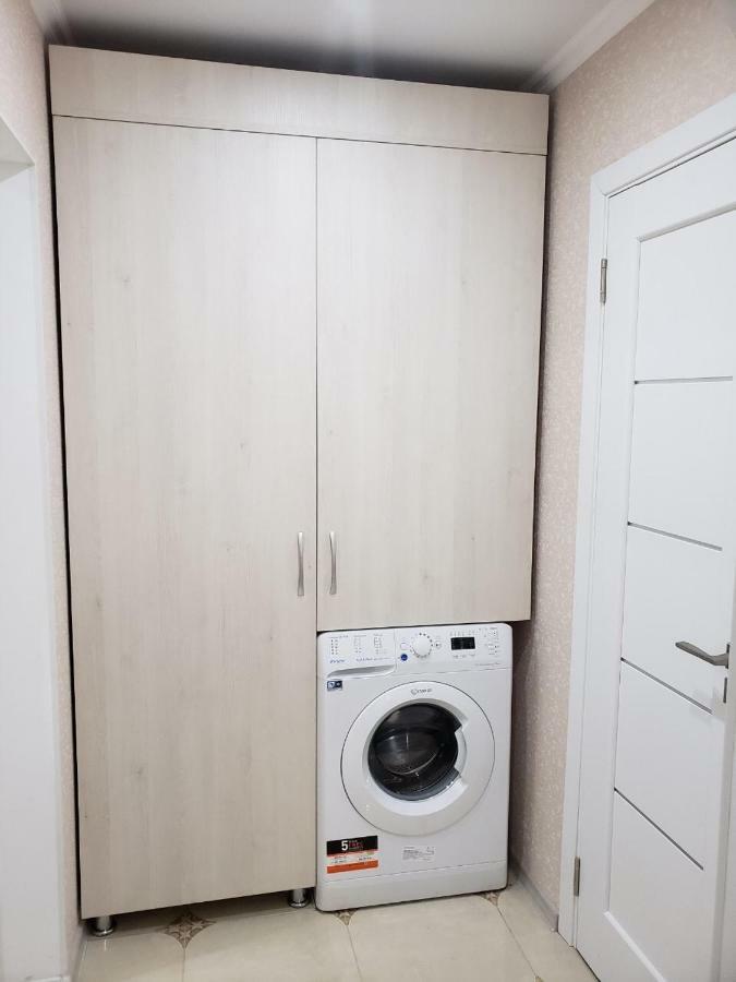 Apartament Chisinau Str.Cuza Voda エクステリア 写真